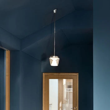 Apparecchio a sospensione Annex M LED con paralume in vetro e riflettore interno